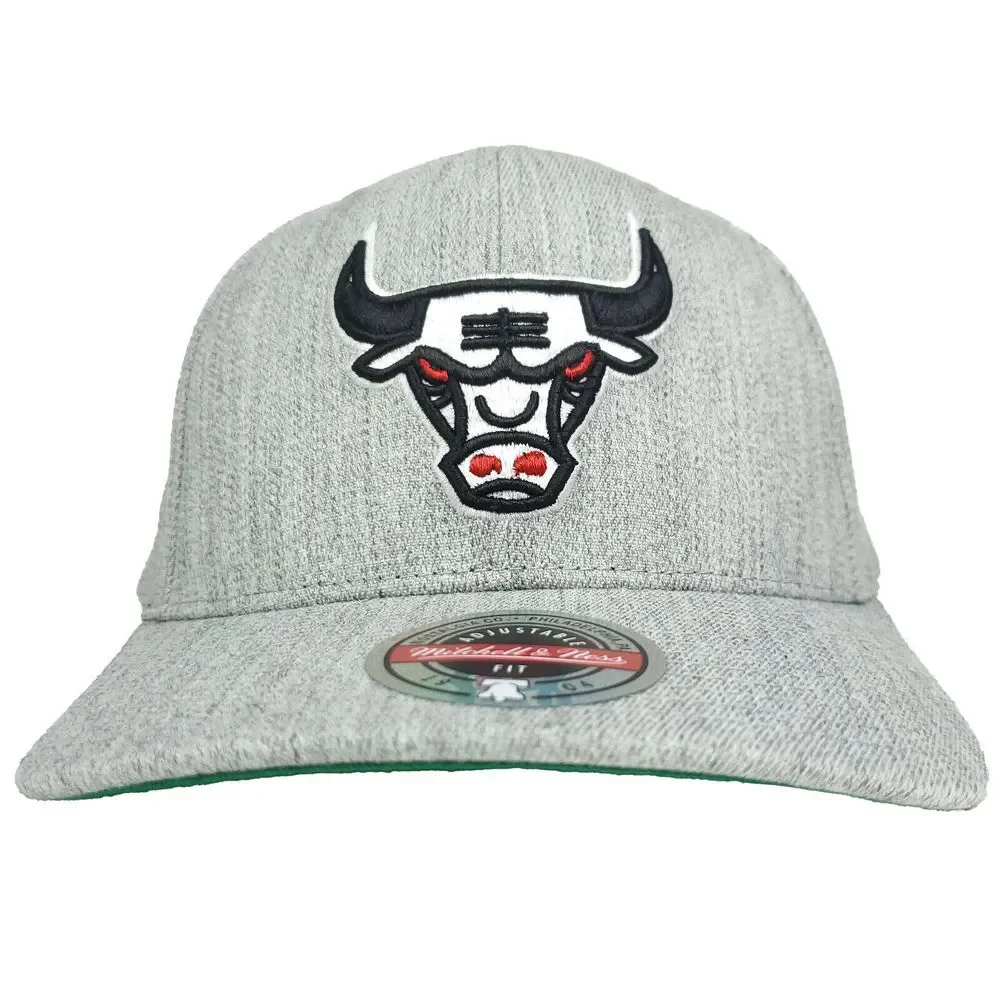 Chicago Bulls Mitchell & Ness NBA Redline Snapback Hat‎ Cap 3D Logo Gray NWT